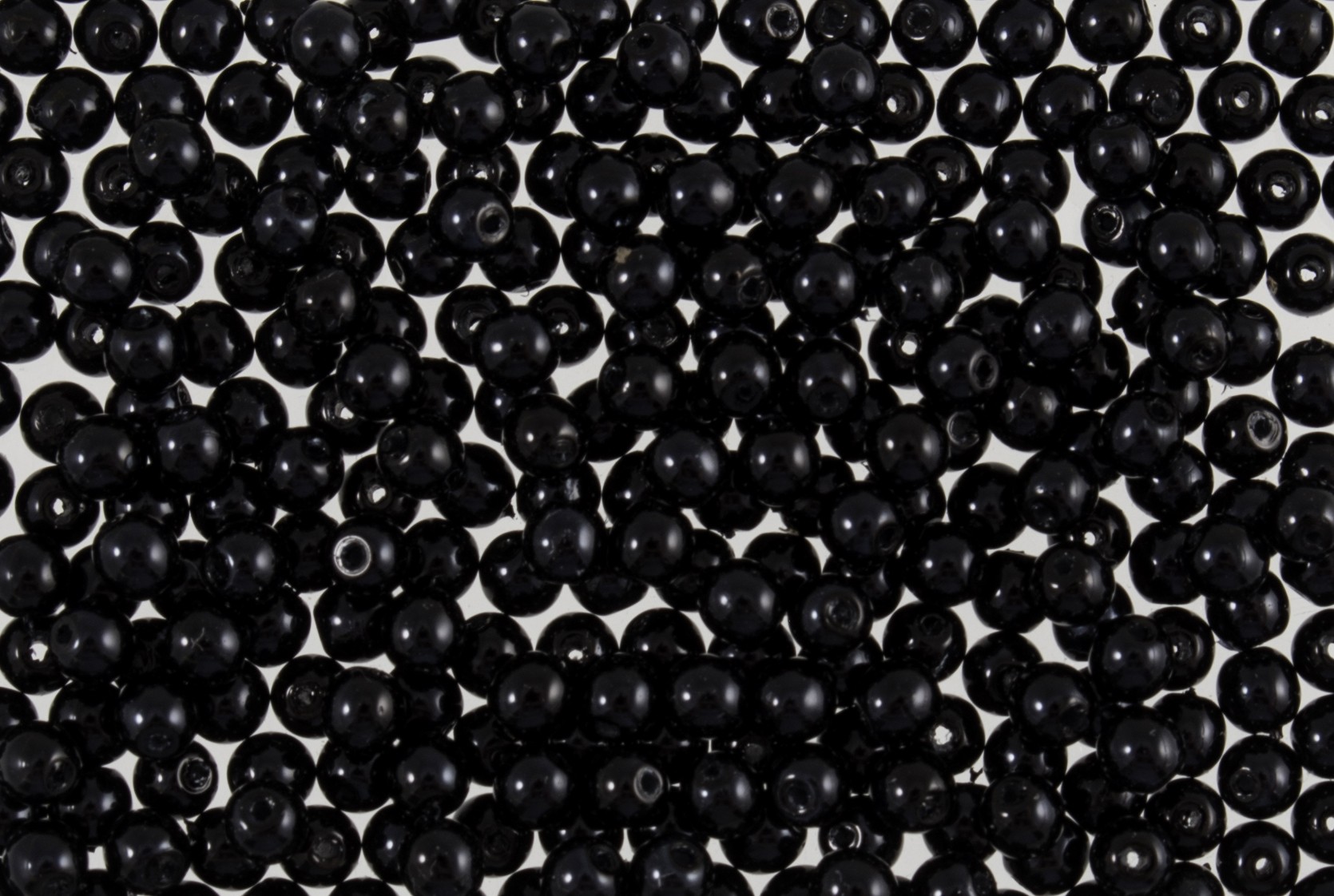 Gutermann Renaissance Beads: 8mmx40