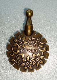 Clover thread cutter
