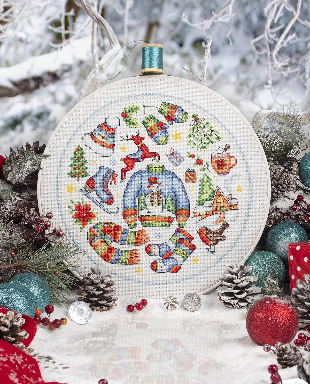 Cross Stitcher Project Pack - issue 390 - Magic of Chirstmas - With Hoop
