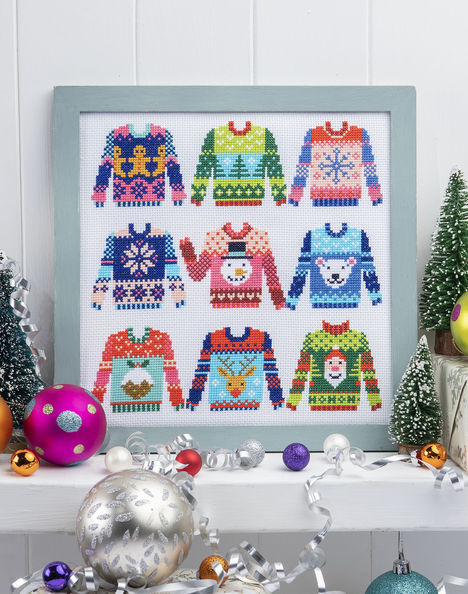 Cross Stitcher Project Pack - Cosiest Christmas XST377