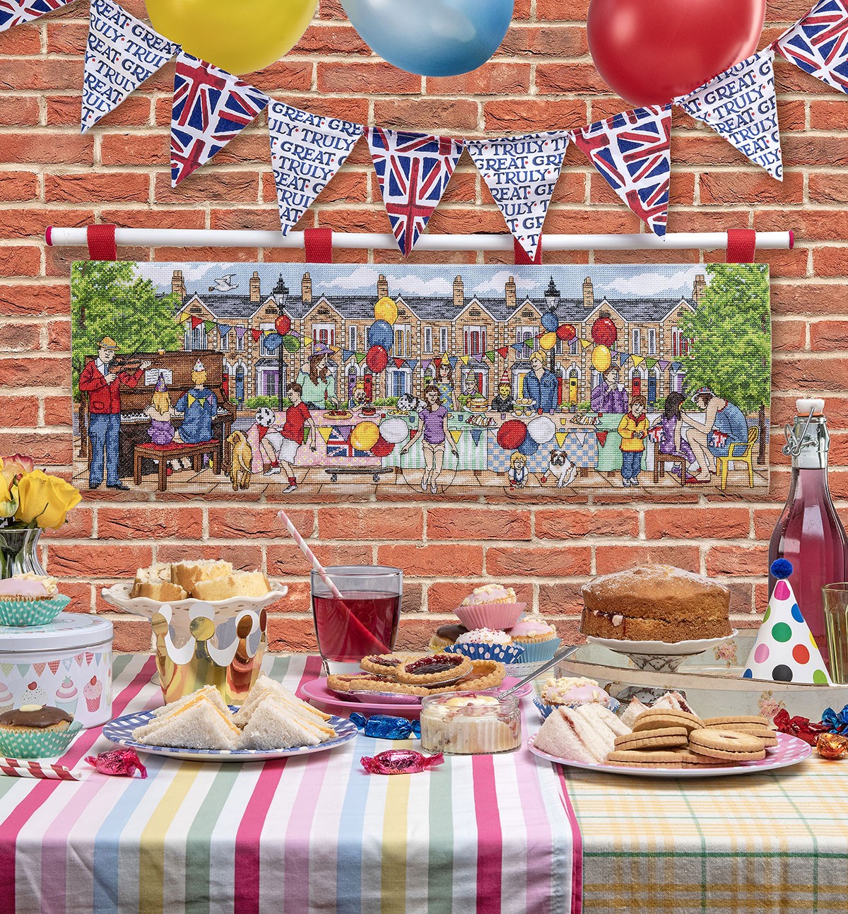 Cross Stitcher Project Pack - Issue 395 & 396 - Street Party