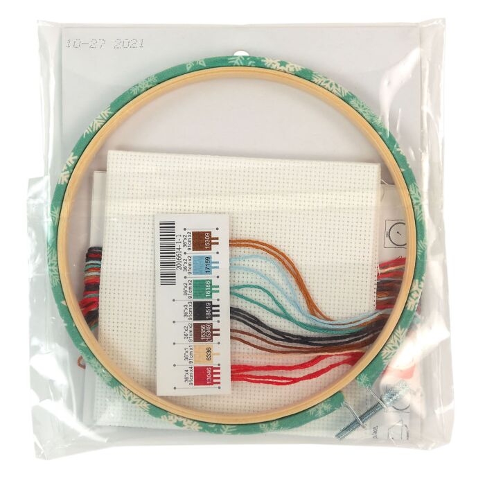 Wrapped Hoop Kits - Christmas Sloth