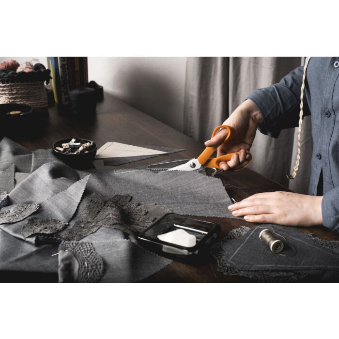 Fiskars - Pinking Shears 23cm/9in