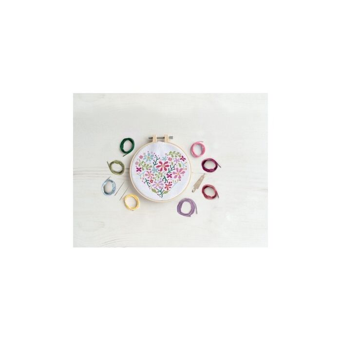  Simply Make Large Cross Stitch Kit - Floral Heart