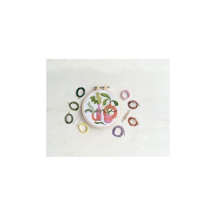  Simply Make Large Cross Stitch Kit - Vases