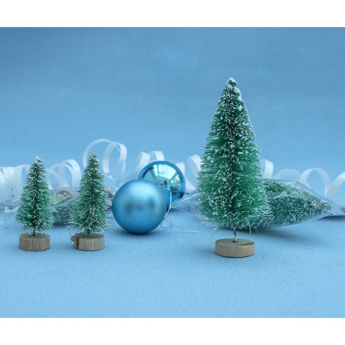 3D Mini Christmas Trees - two trees, 5cm high