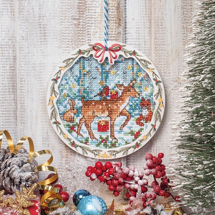 CrossStitcher magazine issue 429 December 2025 Old Office Copy with cover kit