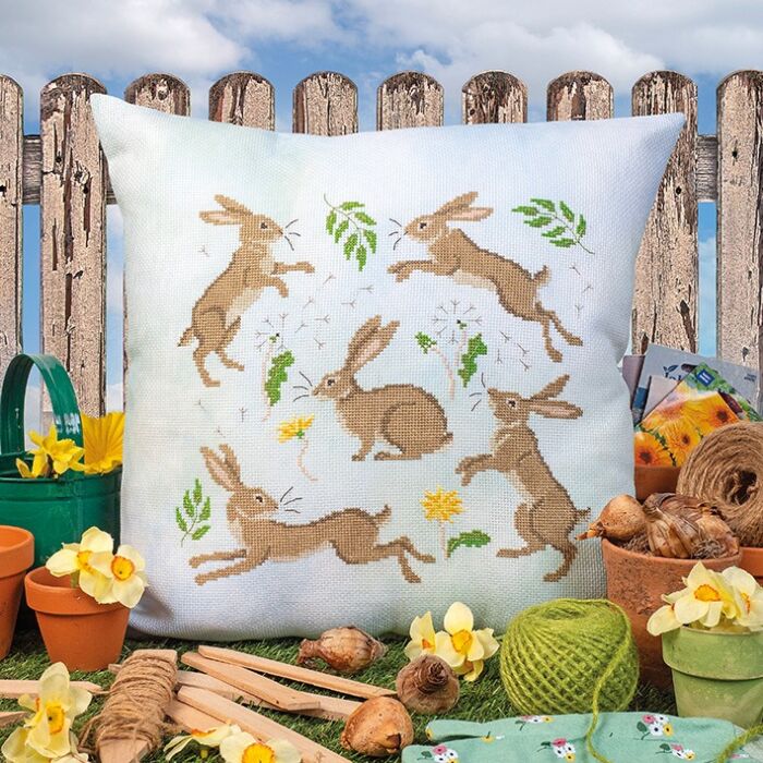 CrossStitcher Project Pack - Issue 432 - Hoppy Days