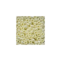 Size 6 Beads 16603 - Creamy Pearl