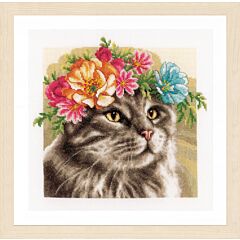 Lanarte Counted Cross Stitch Kit: Flower Crown: Maine Coon (Aida)