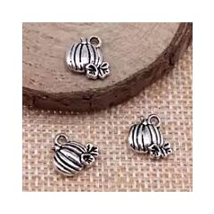 Silver Tone Pumpkin Charm - pack of 5