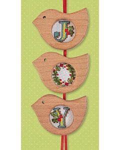 Online Exclusive - Ready, Steady, Stitch - Issue 416 - Wooden Bird 'Joy' Banner