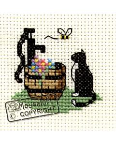 Mouseloft Cat at Waterpump Cross Stitch Kit - 004-811stl